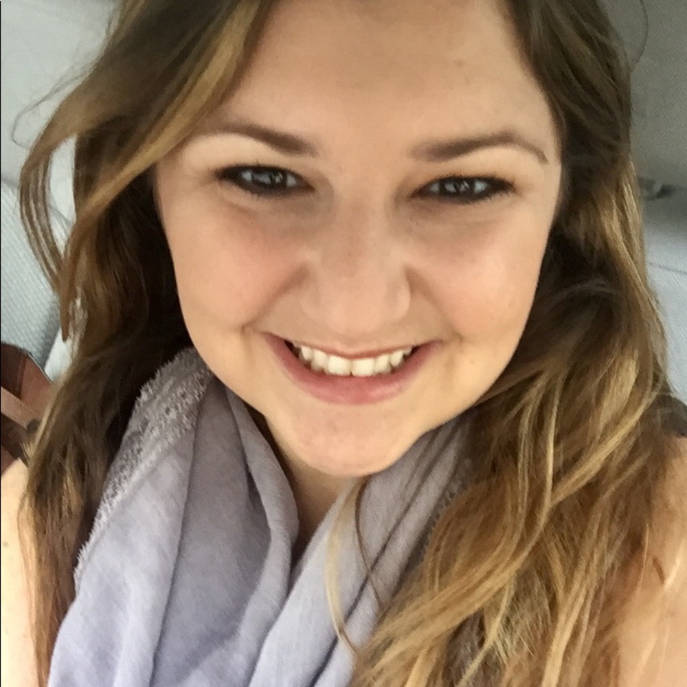 Meet your Posher, Marisa